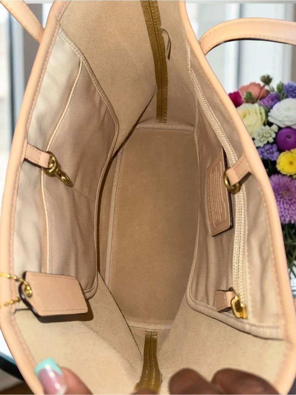 Coach Park Metro 2013 tote beautiful gold w/ beige (with slight hue of pink) EUC